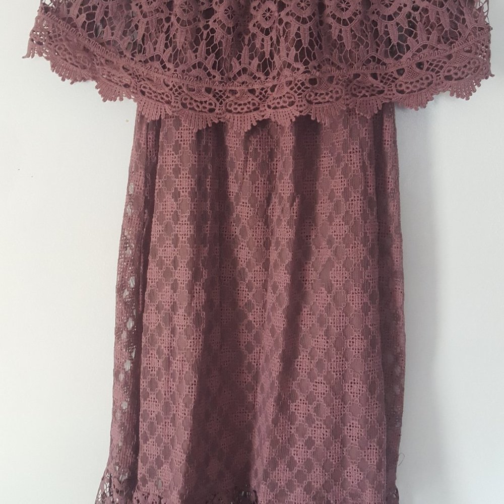 ELEGANT ROMANTIC DRESS. COLOR: DRIED PLUM SIZE: XS  BY: MASON & BELLE